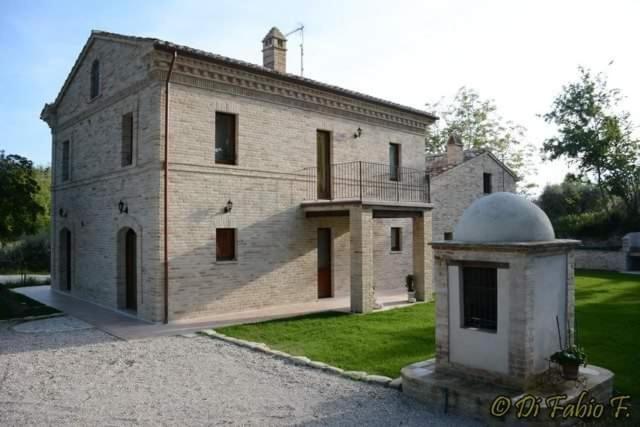 L' Antico Pozzo Country House Monsampietro Morico Exterior photo