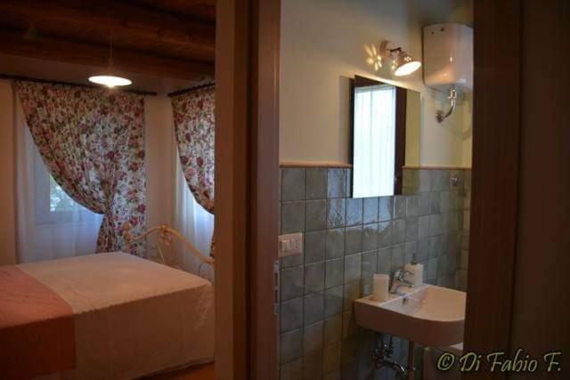 L' Antico Pozzo Country House Monsampietro Morico Exterior photo